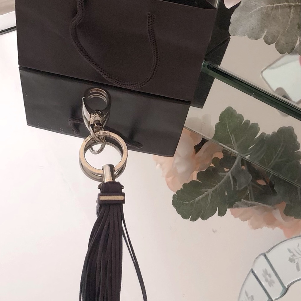Henry Bendel key chain charm - Picture 3 of 3